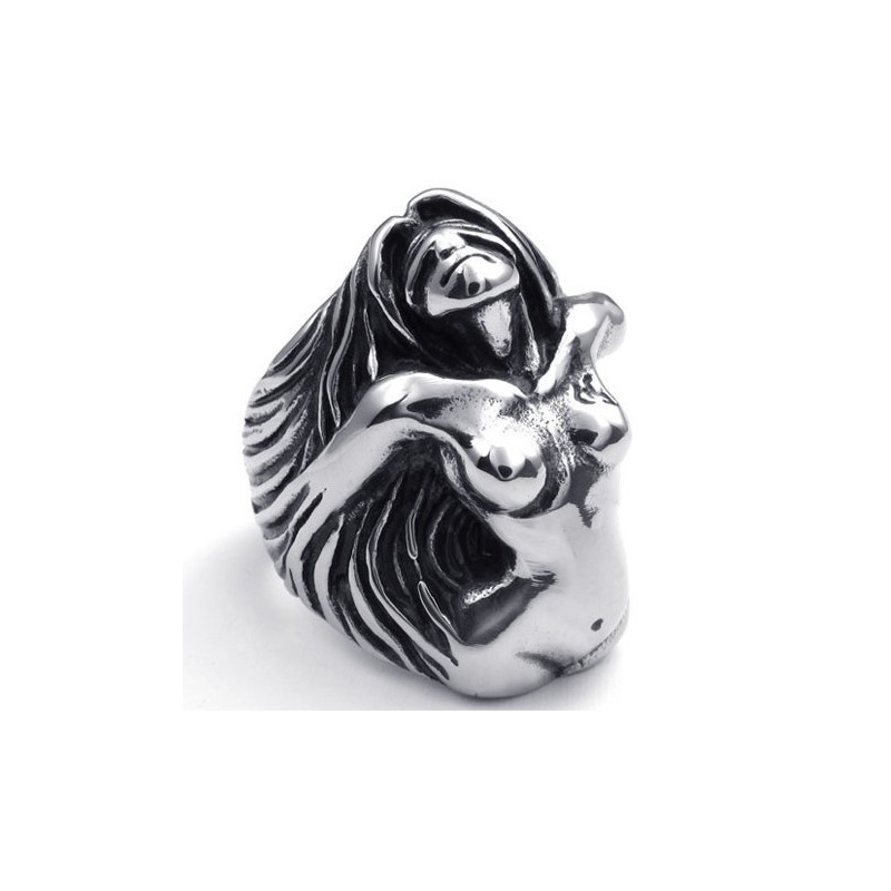 Anello In Titanio Di Alta Qualità Con Design Accattivante E Colori Delicati Anello In Titanio Di Alta Qualità Con Design Accattivante E Colori Delicati