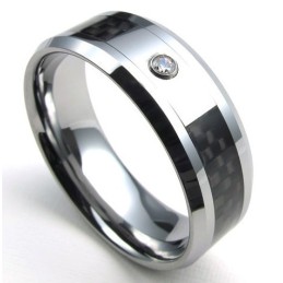 Elegante Forma, Colore, Brillantezza Per Una Lunga Storia: Anello In Titanio