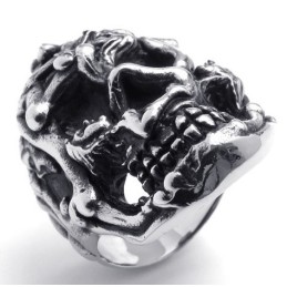 Anello In Titanio Di Qualità Stabile, Brillantezza Del Colore E Manifattura Artigianale