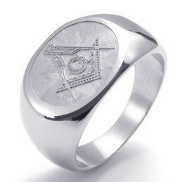 Anello In Titanio Di Alta Qualità, Dalla Forma Elegante E Dal Colore Brillante.