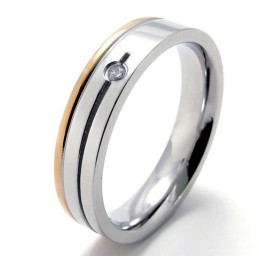 Bellissimo Design, Brillantezza Dei Colori, Anello In Titanio Di Qualità Regina