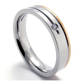 Bellissimo Design, Brillantezza Dei Colori, Anello In Titanio Di Qualità Regina