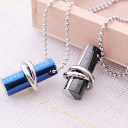 Collana Con Ciondolo In Titanio "Love Forever Sweetheart Embrace"