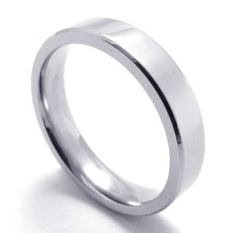 Modelli Alla Moda, Brillantezza Dei Colori, Anello In Titanio Di Qualità Regina