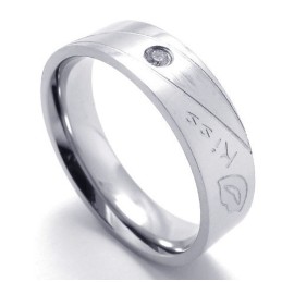 Anello In Titanio Di Qualità Superiore Con Motivi Alla Moda E Brillantezza Dei Colori