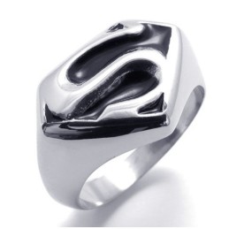 Design Professionale, Brillantezza Dei Colori Per Un Anello In Titanio Dalla Lunga Storia