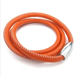 Collana In Pelle Di Titanio Di Eccellente Qualità, Colori Delicati E Design Abile