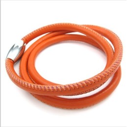 Collana In Pelle Di Titanio Di Eccellente Qualità, Colori Delicati E Design Abile