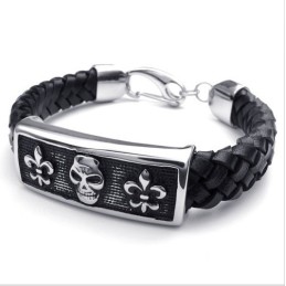 Bracciale In Pelle Di Titanio Di Qualità Eccellente, Dal Design Accattivante E Dai Colori Delicati.