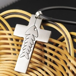 Collana Con Ciondolo A Croce In Titanio Con Lisca Di Pesce Alla Moda