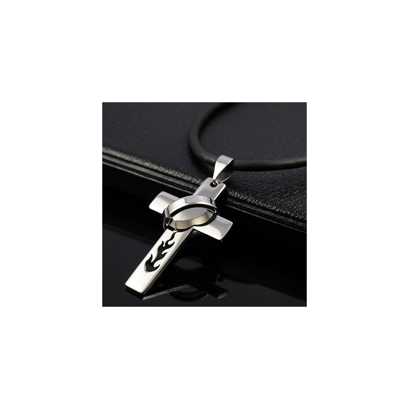 Collana Con Ciondolo A Forma Di Croce In Titanio Con Fiamma Per Ragazzi Collana Con Ciondolo A Forma Di Croce In Titanio Con Fiamma Per Ragazzi