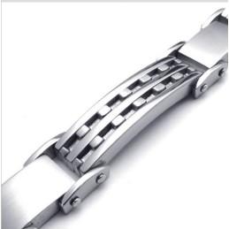 Bracciale In Titanio Di Qualità Affidabile E Brillantezza Del Colore, Realizzato Con Maestria.