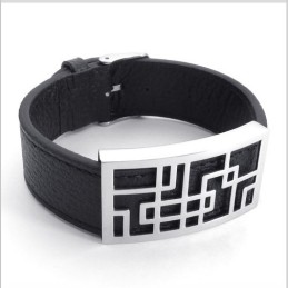 Bracciale In Pelle Di Titanio Di Qualità Affidabile, Dal Design Accattivante E Dai Colori Delicati.