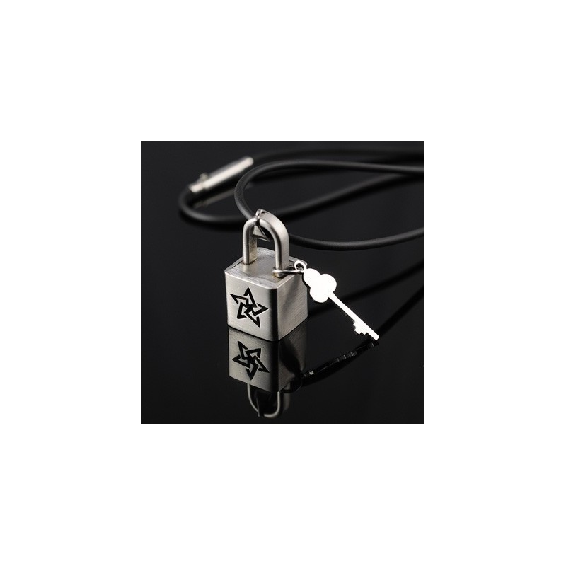 Collana Con Ciondolo A Forma Di Stella A Cinque Punte In Titanio Collana Con Ciondolo A Forma Di Stella A Cinque Punte In Titanio
