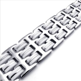 Bracciale In Titanio Di Qualità Affidabile, Colori Delicati E Lavorazione Artigianale