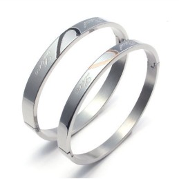 Bracciale In Titanio Di Qualità Eccellente, Brillantezza Dei Colori E Design Abile