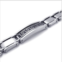 Bracciale In Titanio Di Qualità Stabile E Brillantezza Del Colore, Realizzato Con Maestria.