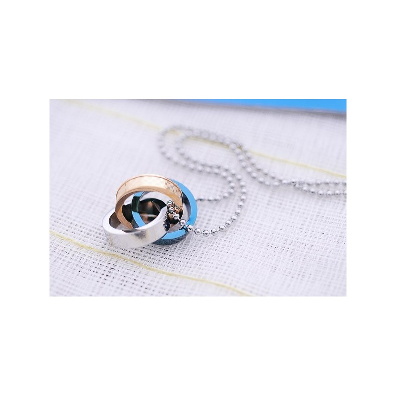 Regali Di Moda Per La Tua Amica: Collana Con Ciondolo A Cerchio Intrecciato In Titanio Regali Di Moda Per La Tua Amica: Collana Con Ciondolo A Cerchio Intrecciato In Titanio