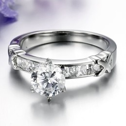 Anello Da Donna In Titanio Con Strass, Qualità E Quantità Garantite