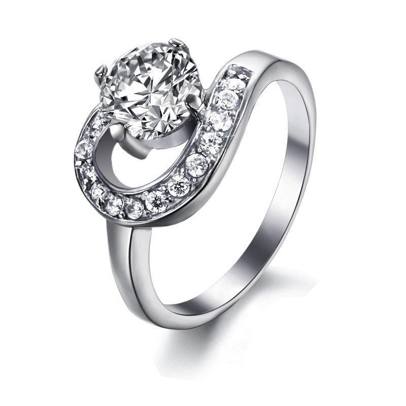 Anello Da Donna In Titanio Di Alta Qualità Con Strass Anello Da Donna In Titanio Di Alta Qualità Con Strass