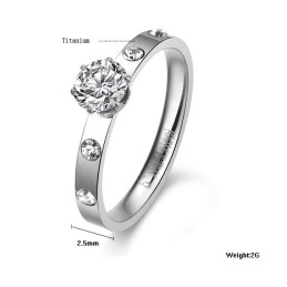 Anello Da Donna In Titanio Con Strass, Qualità E Quantità Garantite