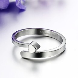 Anello In Titanio Con Cuore Da Donna "The King Of Quantity"
