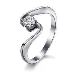 Anello Da Donna In Titanio Con Strass Di Fama Mondiale