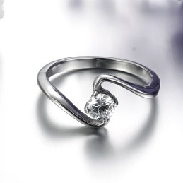 Anello Da Donna In Titanio Con Strass Di Fama Mondiale