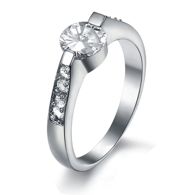 Anello Da Donna In Titanio Di Qualità Stabile Con Strass Anello Da Donna In Titanio Di Qualità Stabile Con Strass