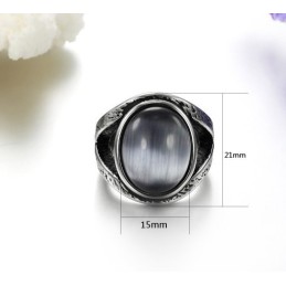 Anello In Titanio Smeraldo Esagerato E Durevole Nell'Uso