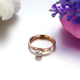 Anello Da Donna In Titanio Con Strass, Qualità E Quantità Garantite