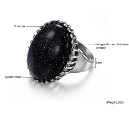 Completo Nelle Specifiche Esagerate Anello In Quarzite E Titanio