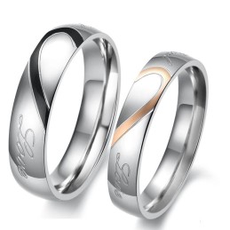 Anello In Titanio A Forma Di Cuore Di Qualità Affidabile Per Gli Innamorati