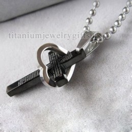 Collana Con Ciondolo A Forma Di Cuore, Croce E Bibbia, In Acciaio E Titanio Nero (Nuovo)