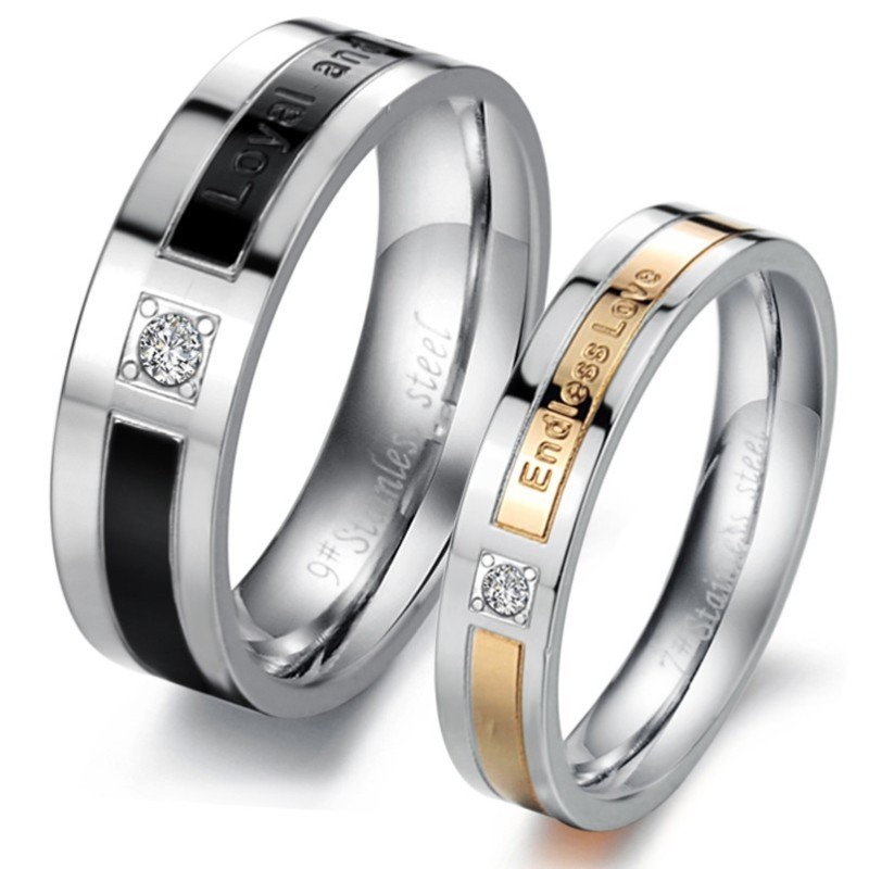 Anello In Titanio "The King Of Quantity" Per Amanti Con Diamante Anello In Titanio "The King Of Quantity" Per Amanti Con Diamante