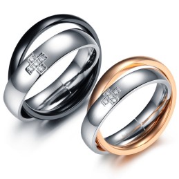 Anello In Titanio Con Croce Di Qualità Stabile Per Gli Amanti Con Diamante