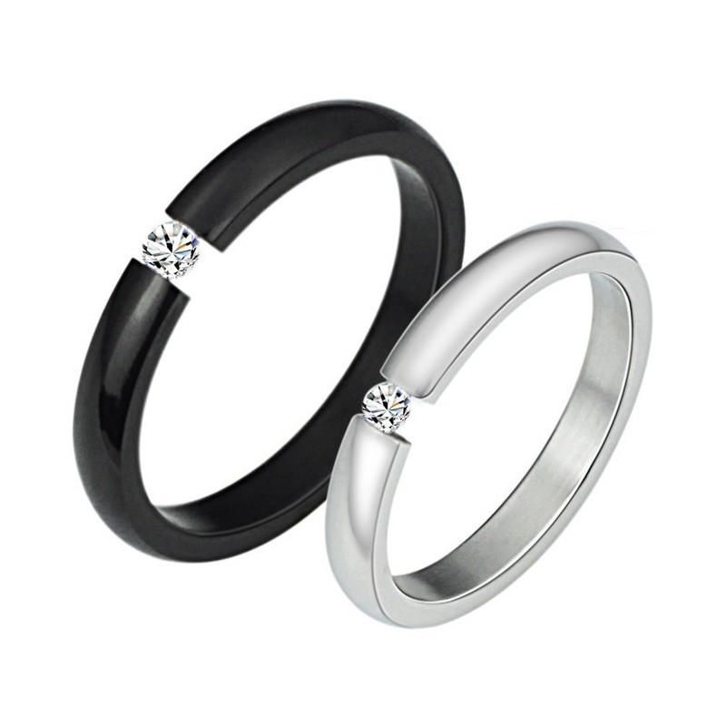 Anello In Titanio Bianco E Nero Di Alta Qualità Per Amanti Con Strass Anello In Titanio Bianco E Nero Di Alta Qualità Per Amanti Con Strass