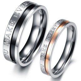 Anello In Titanio Completo Nelle Specifiche Per Gli Amanti