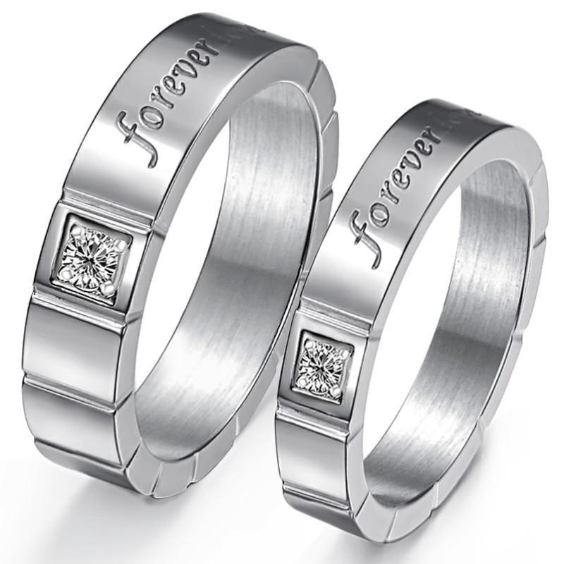 Anello In Titanio Con Diamante, Qualità E Quantità Garantite Per Gli Amanti Anello In Titanio Con Diamante, Qualità E Quantità Garantite Per Gli Amanti