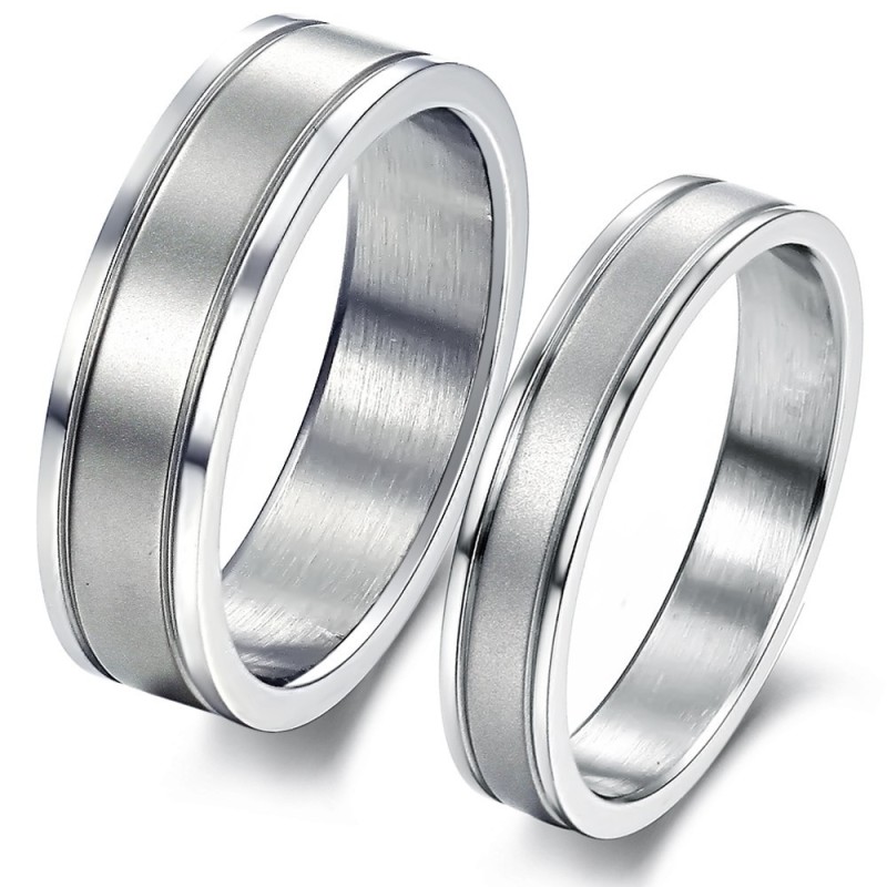 Anello In Titanio Semplice E Di Qualità Stabile Per Gli Amanti Anello In Titanio Semplice E Di Qualità Stabile Per Gli Amanti
