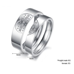 Anello In Titanio Di Alta Qualità A Forma Di Cuore Per Gli Amanti Con Strass