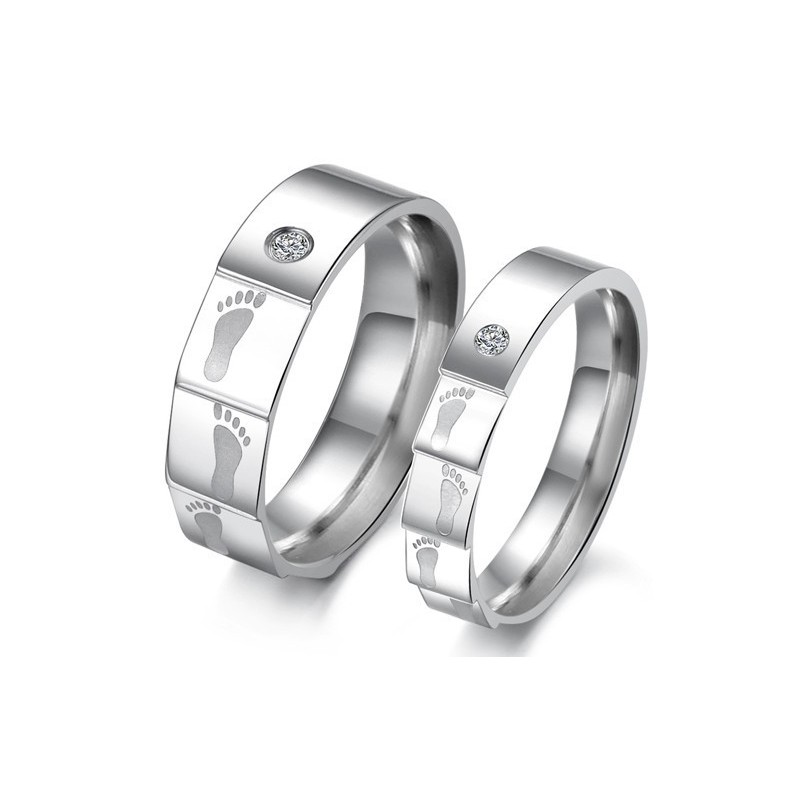 Anello In Titanio A Strati Di Alta Qualità Per Amanti Con Strass Anello In Titanio A Strati Di Alta Qualità Per Amanti Con Strass