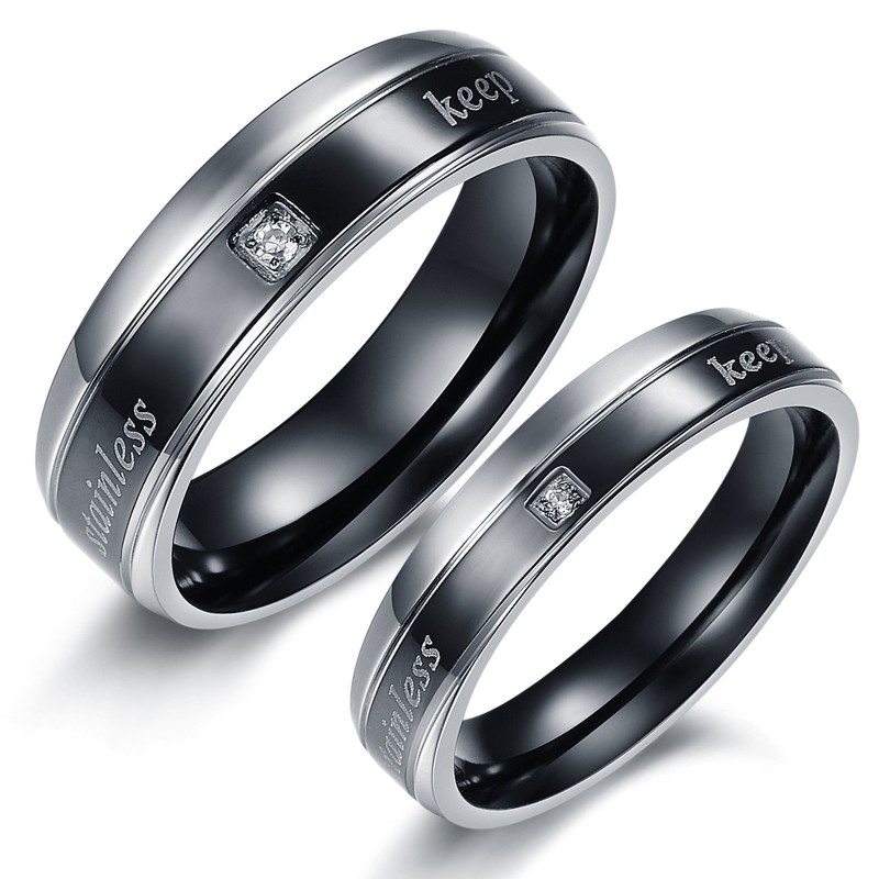 Anello In Titanio Elegante E Di Qualità Stabile Per Gli Amanti Anello In Titanio Elegante E Di Qualità Stabile Per Gli Amanti