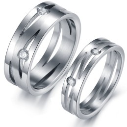 Anello In Titanio Labirinto Di Qualità Stabile Per Gli Amanti Con Strass