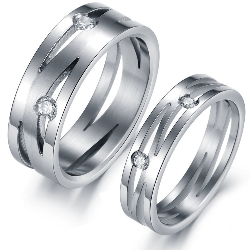 Anello In Titanio Labirinto Di Qualità Stabile Per Gli Amanti Con Strass Anello In Titanio Labirinto Di Qualità Stabile Per Gli Amanti Con Strass