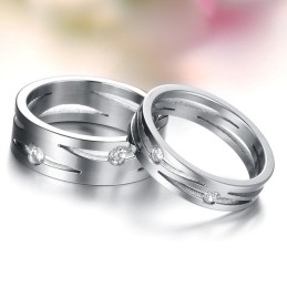 Anello In Titanio Labirinto Di Qualità Stabile Per Gli Amanti Con Strass