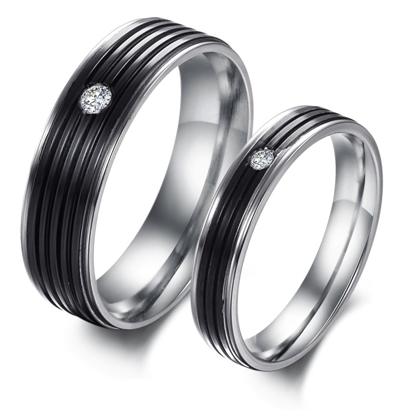 Anello In Titanio Conciso Di Qualità Superiore Per Gli Amanti Anello In Titanio Conciso Di Qualità Superiore Per Gli Amanti
