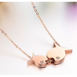 Collana In Titanio A Forma Di Pesce Venduta Bene In Tutto Il Mondo