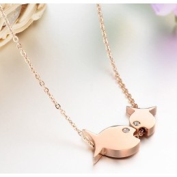 Collana In Titanio A Forma Di Pesce Venduta Bene In Tutto Il Mondo