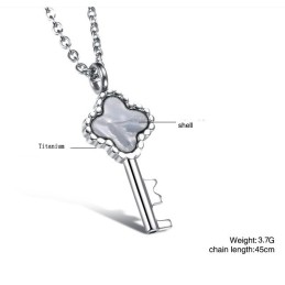 Collana In Titanio Con Chiave Femminile Di Alta Qualità